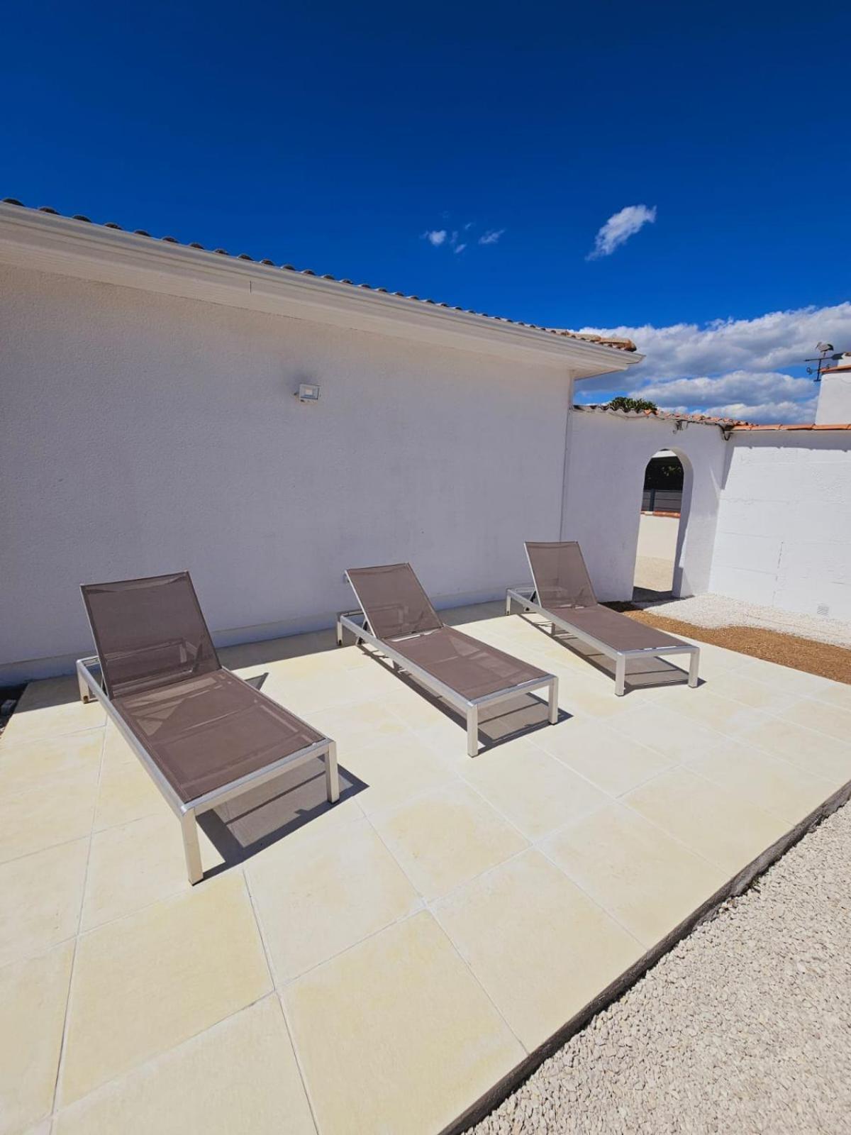 Maison De Vacances Entiere A 10 Mn De La Rochelle Dompierre-sur-Mer ภายนอก รูปภาพ